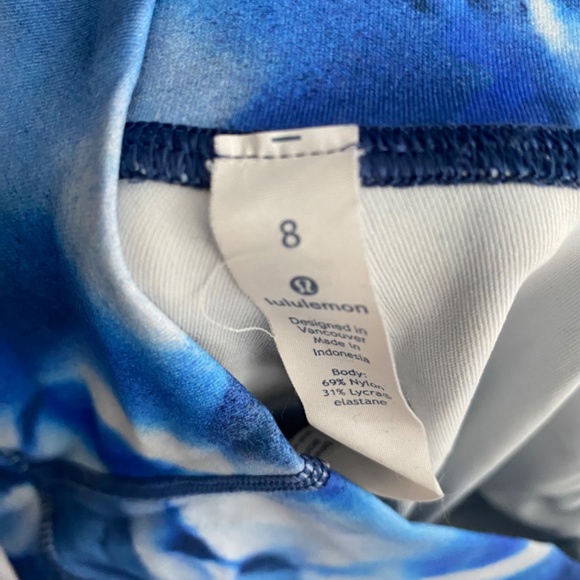 Lululemon special edition leggings - Picture 2 of 2